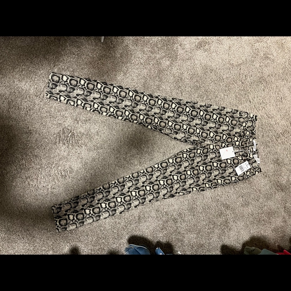 Good American Size:4 Skinny Snake jeans
